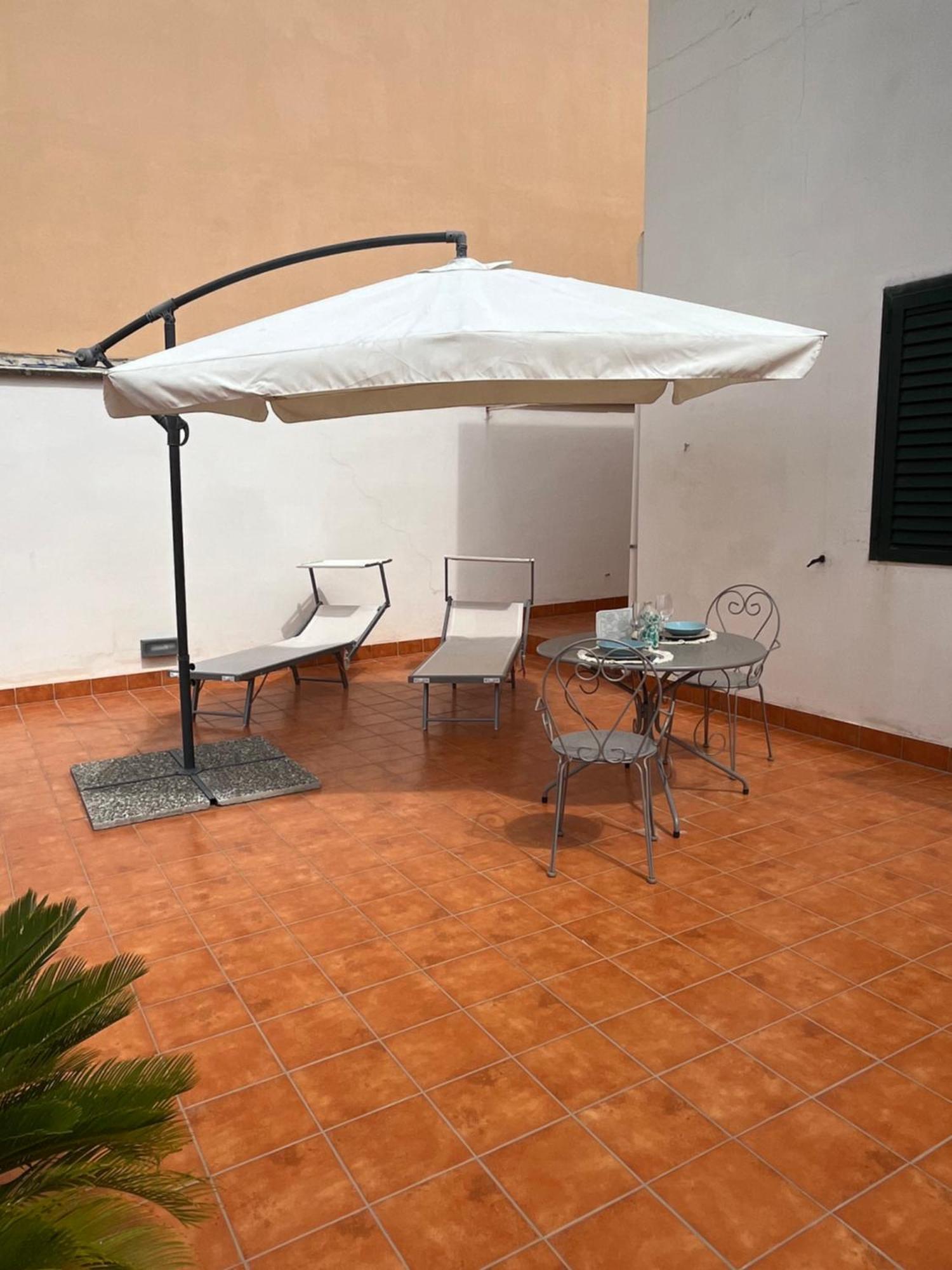Appartement La Terrazza Di Nonno Ciccio à Monopoli Extérieur photo